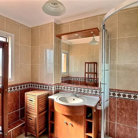 Holiday home Spacieuse Maison Pour 6 Personnes, Proche Et Commerces Valras-Plage