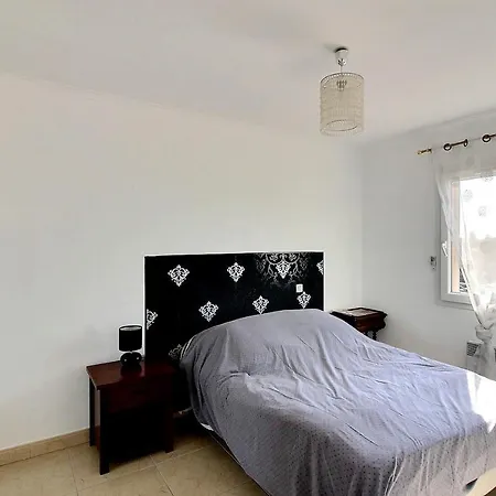Holiday home Spacieuse Maison Pour 6 Personnes, Proche Et Commerces *