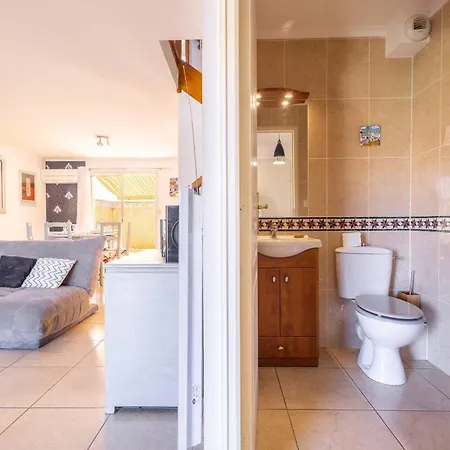 Spacieuse Maison Pour 6 Personnes, Proche Et Commerces * Valras-Plage