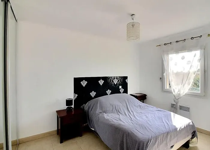 Spacieuse Maison Pour 6 Personnes, Proche Et Commerces * Valras-Plage